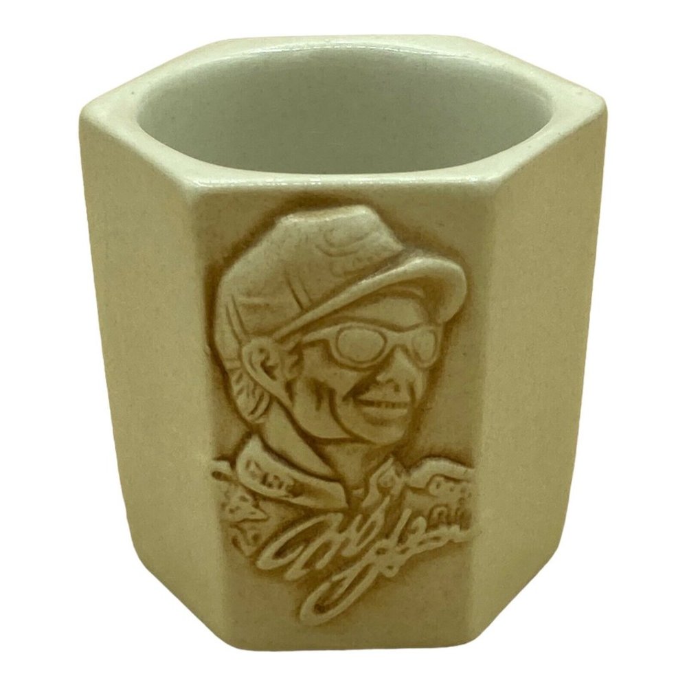 1997 Nascar Racing Dale EARNHARDT 3-D Beige Ceramic Shot Glass Lug Nut Shaped #3